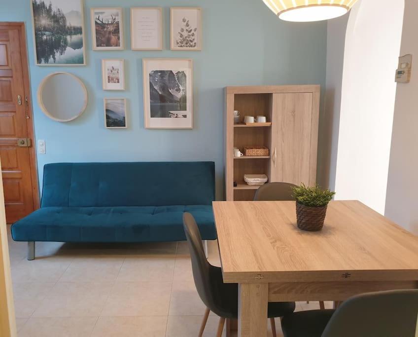 Casa Ramona Apartamento De Pueblo Con Patio En El Centro De Sant Joan サン・ホアン・デ・レ・アバデセス エクステリア 写真